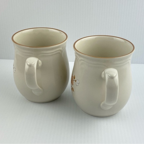Vintage Cordella Stoneware Mugs Burnet Pattern Set of 2 - 14 ounce cups - Picture 3 of 8